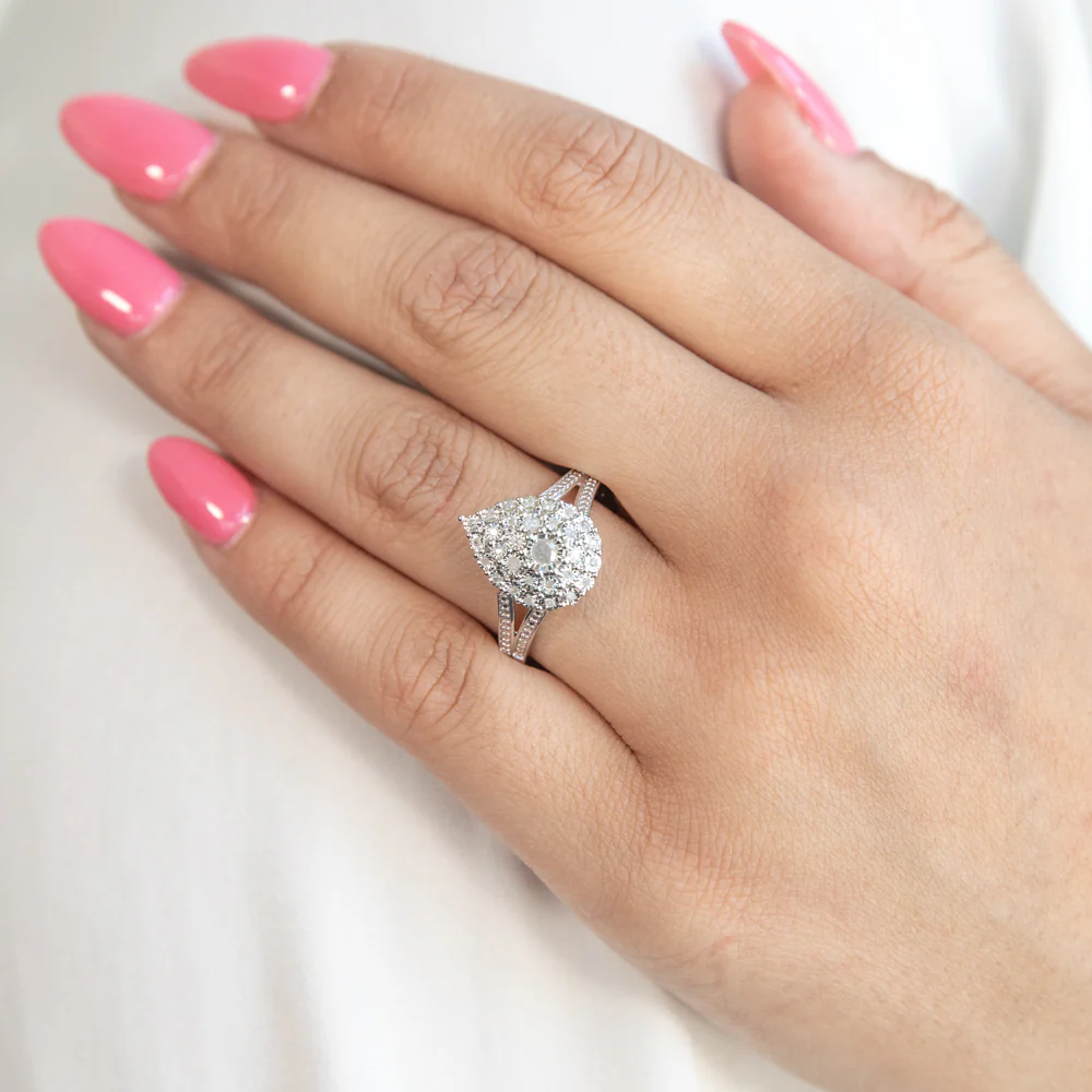 0.20 Carat Diamond Cluster Ring with 30 Brilliant Cut Diamonds in Sterling Silver - Image 2