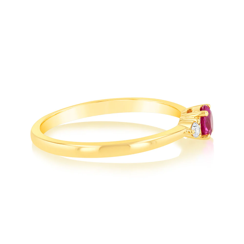 0.30 Carat Created Ruby and Diamond Ring in 9ct Yellow Gold - Image 2