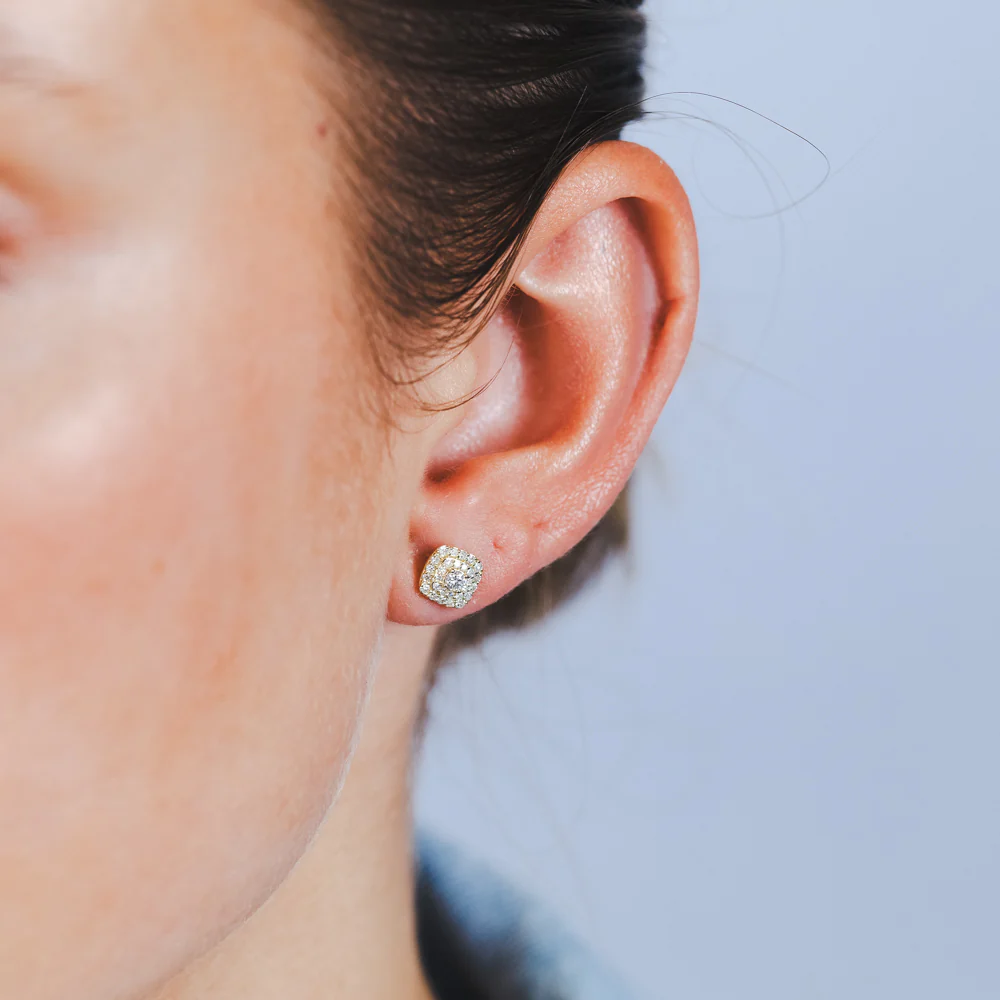 0.33 Carat Natural Diamond Stud Earrings in 9ct Yellow Gold - Image 2