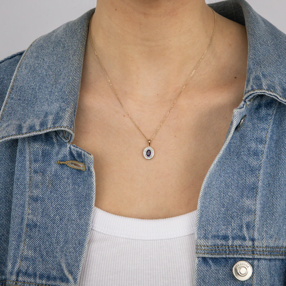 0.46 Carat Amethyst and Diamond Pendant with 45cm Chain in 9ct Yellow Gold - Image 2