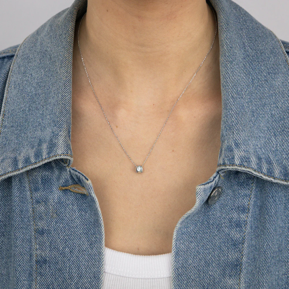 0.7 Carat Aquamarine Pendant with 45cm Chain in 9ct White Gold - Image 2