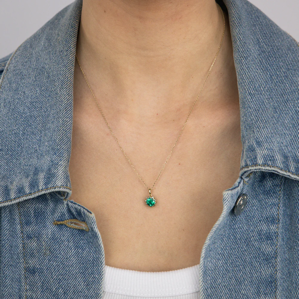 0.87 Carat Created Emerald and Diamond Pendant with 45cm Chain in 9ct Yellow Gold - Image 2