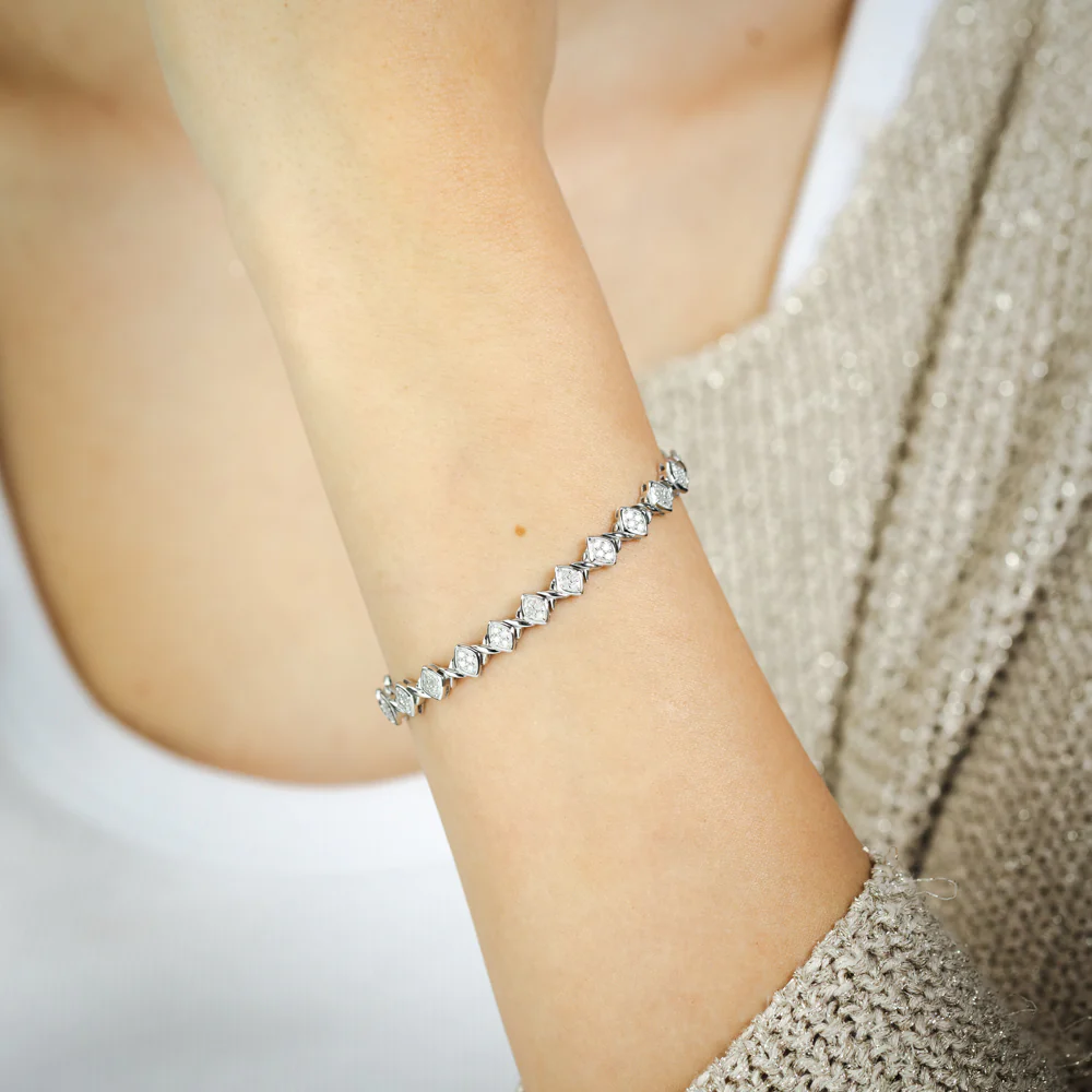 0.95 Carat Diamond Bracelet in Sterling Silver - Image 5