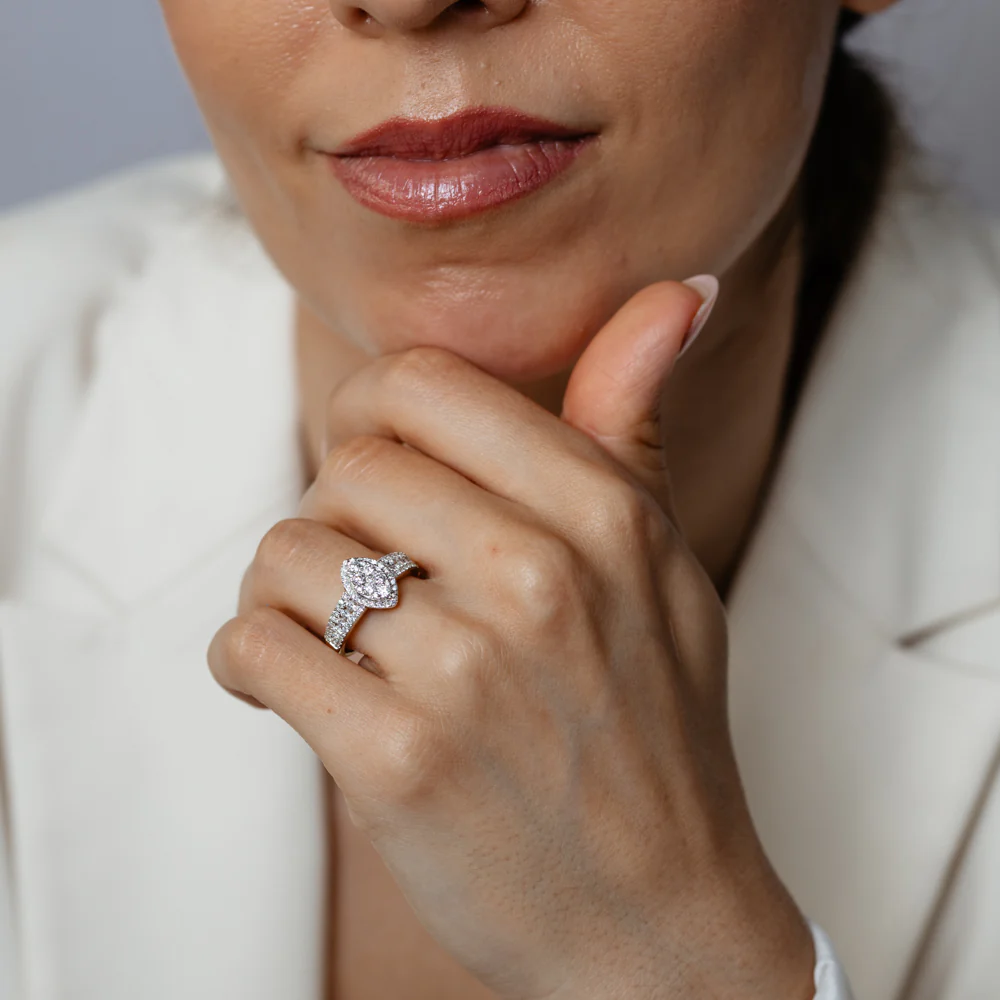 0.95 Carat Diamond Ring in 10ct Yellow Gold - Image 3