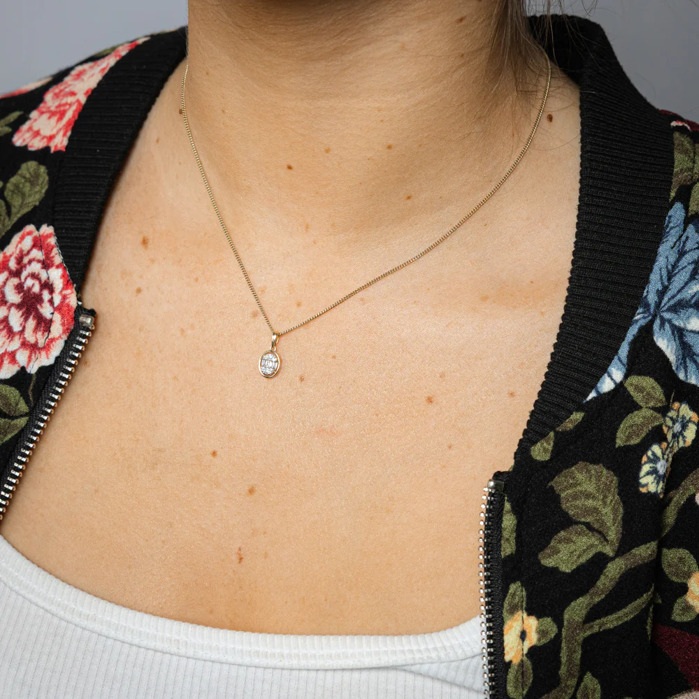 1/10 Carat Diamond Pendant in 9ct Yellow Gold - Image 2