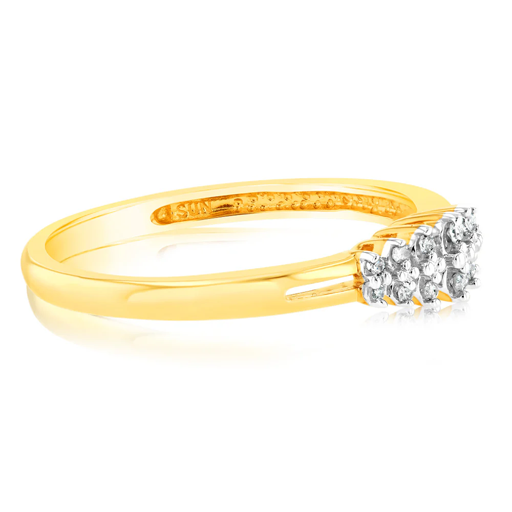 1/10 Carat Diamond Ring in 10ct Yellow Gold - Image 2