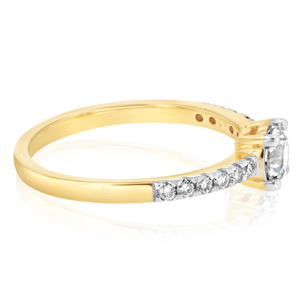 1/2 Carat Diamond Ring in 9ct Yellow Gold - Image 2