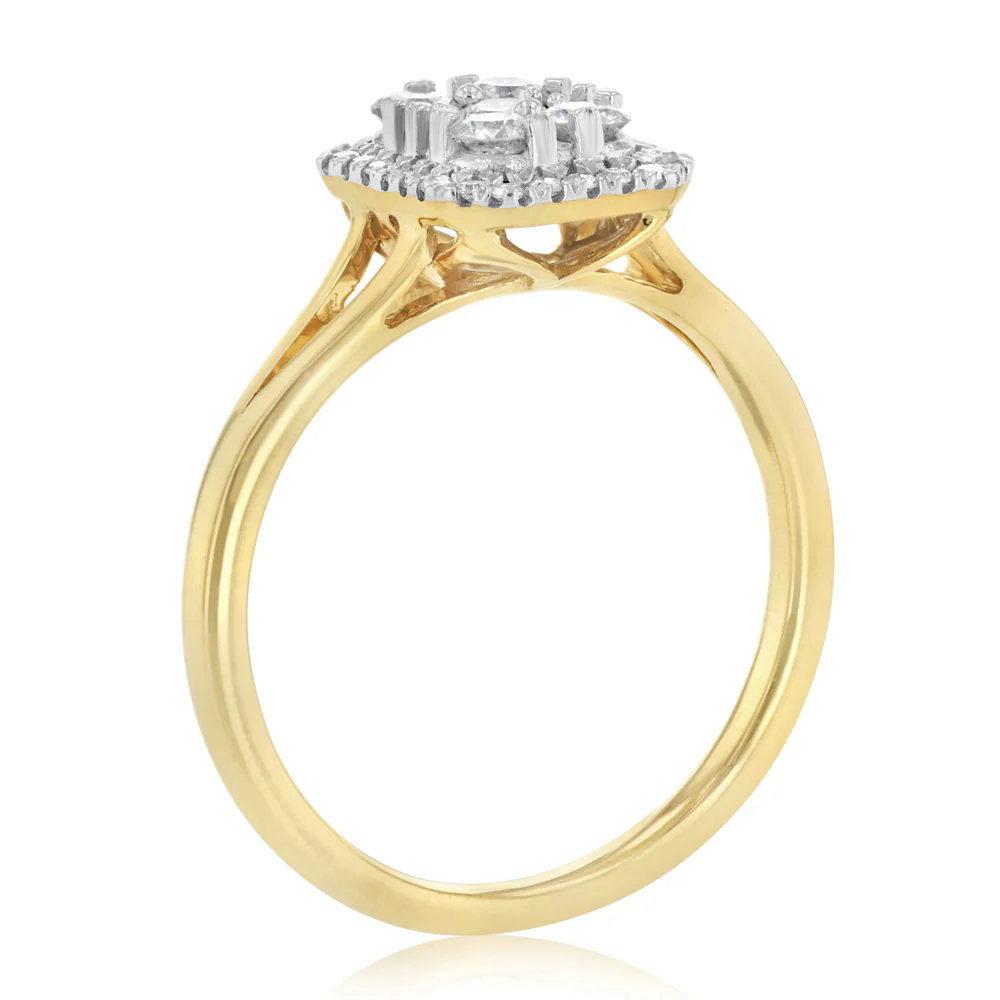 1/2 Carat Diamond Ring in 9ct Yellow Gold - Image 3