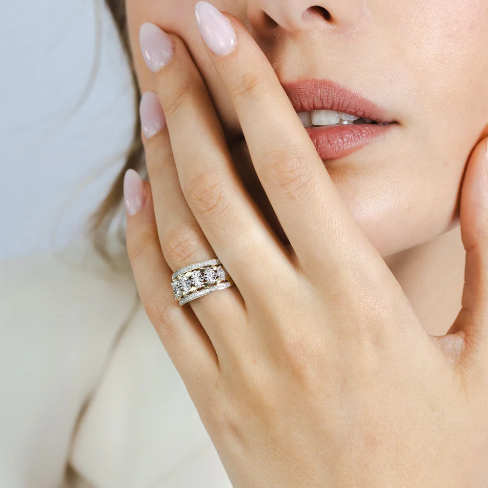 1/4 Carat Diamond Dress Ring in 9ct Yellow Gold - Image 3