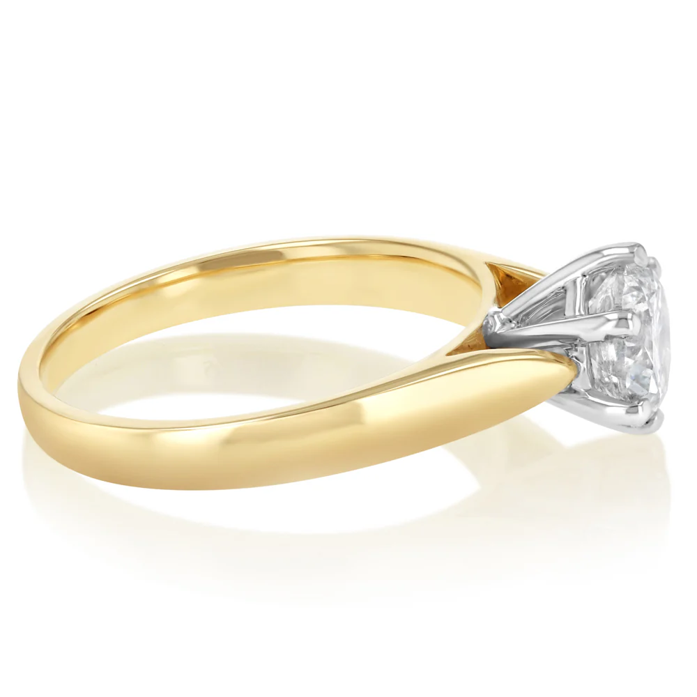 1.5 Carat Australian Diamond Solitaire Ring in 9ct Yellow Gold - Image 2