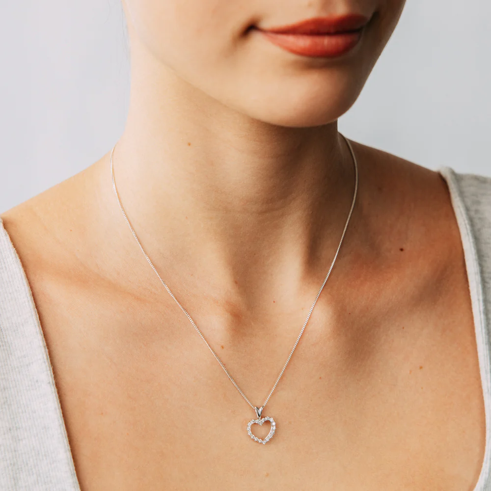 1/5 Carat Diamond Heart Pendant in 10ct White Gold - Image 2