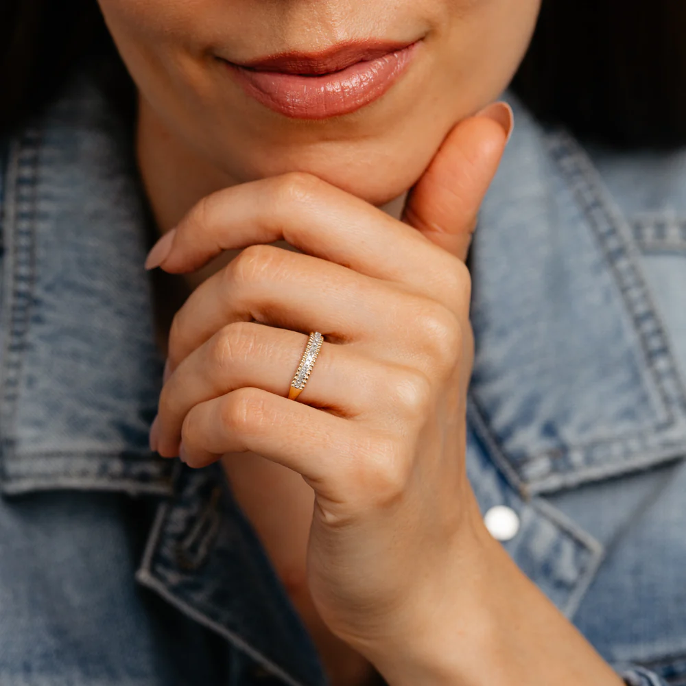 1/6 Carat Diamond Eternity Ring in 9ct Yellow Gold - Image 3