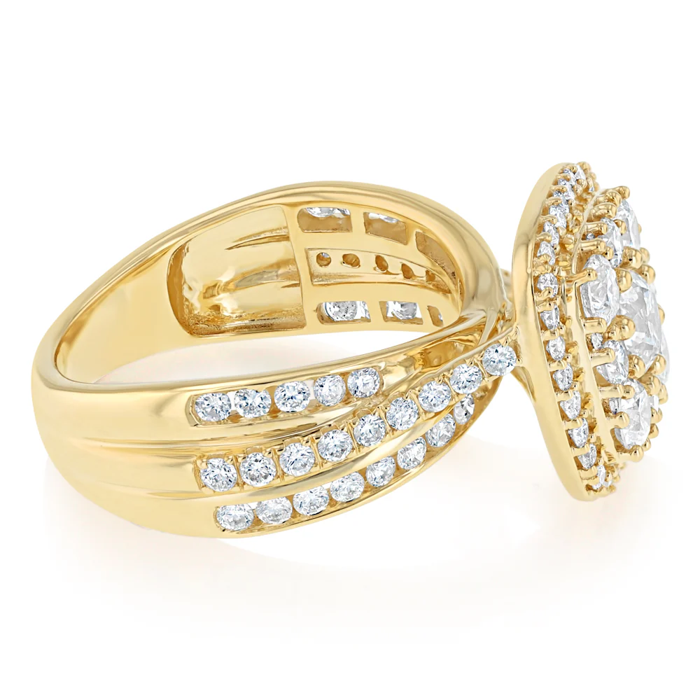 1.95 Carat Diamond Cluster Ring in 10ct Yellow Gold - Image 2