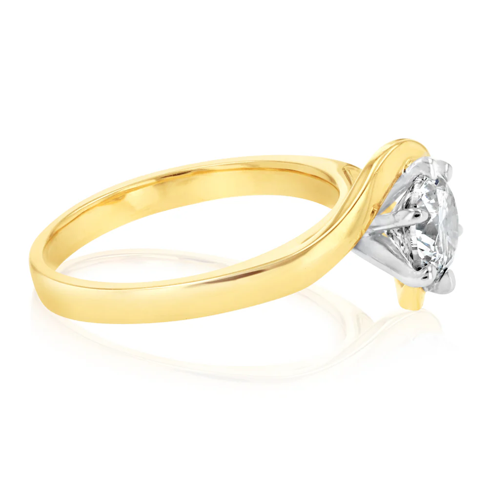 1 Carat Australian Diamond Solitaire Ring in 9ct Yellow Gold - Image 2