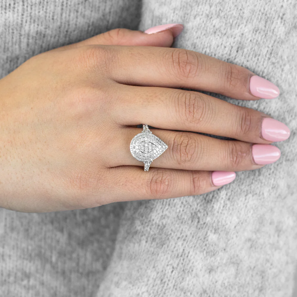 1 Carat Diamond Pear Shaped Cluster Ring Set in Sterling Silver and 9ct Yellow Gold - Image 4