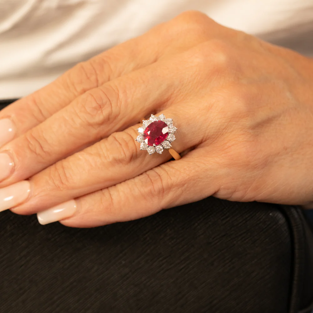 1 Carat Lab Grown Diamond and 4ct Natural Enhanced Ruby Ring in 9ct Yellow Gold - Image 5
