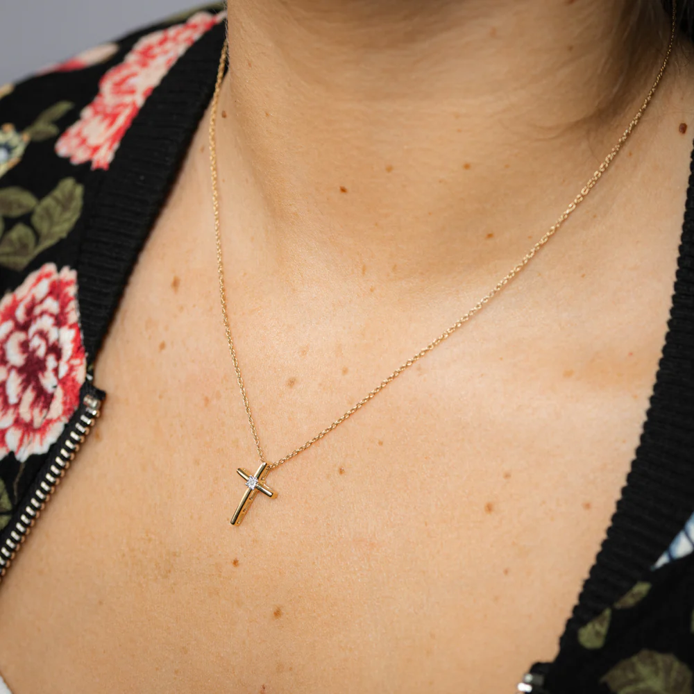 1 Diamond Cross Pendant on 45cm Chain in Gold Plated Silver - Image 2