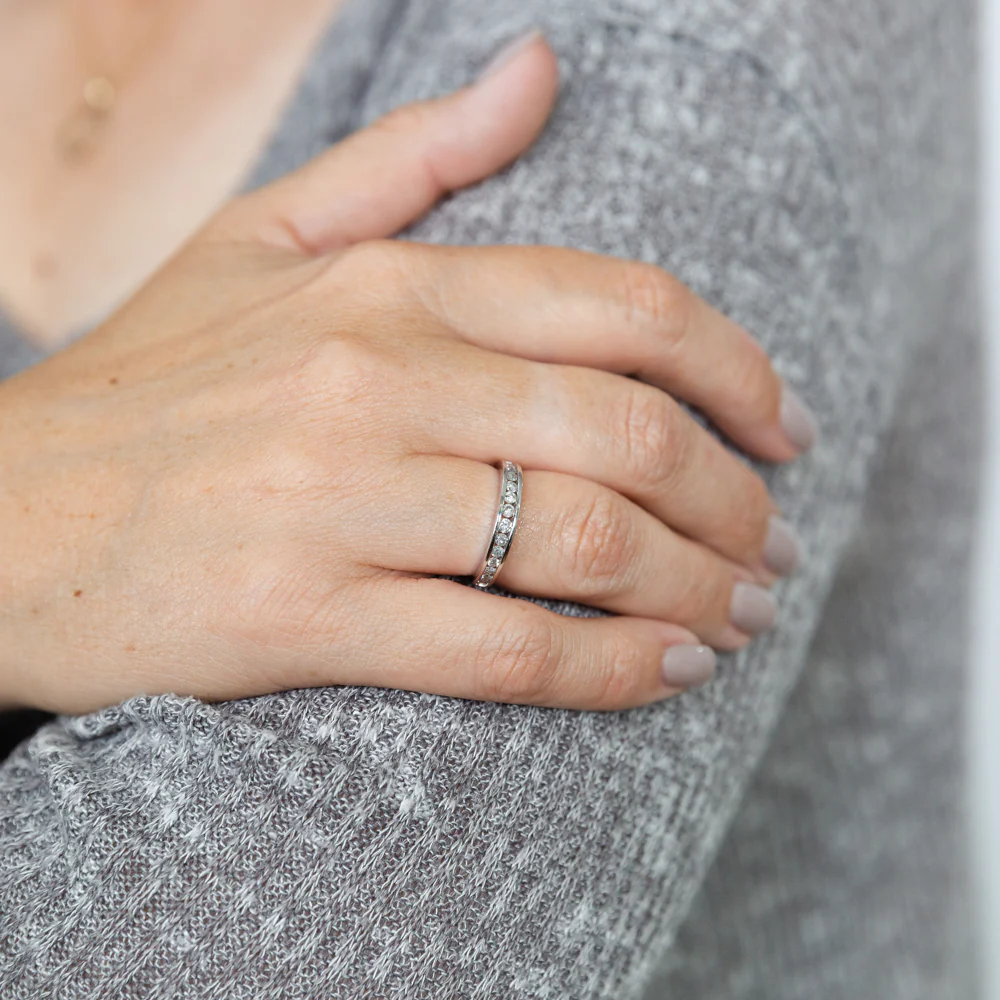 10ct White Gold 1/2 Carat Diamond Ring - Image 3