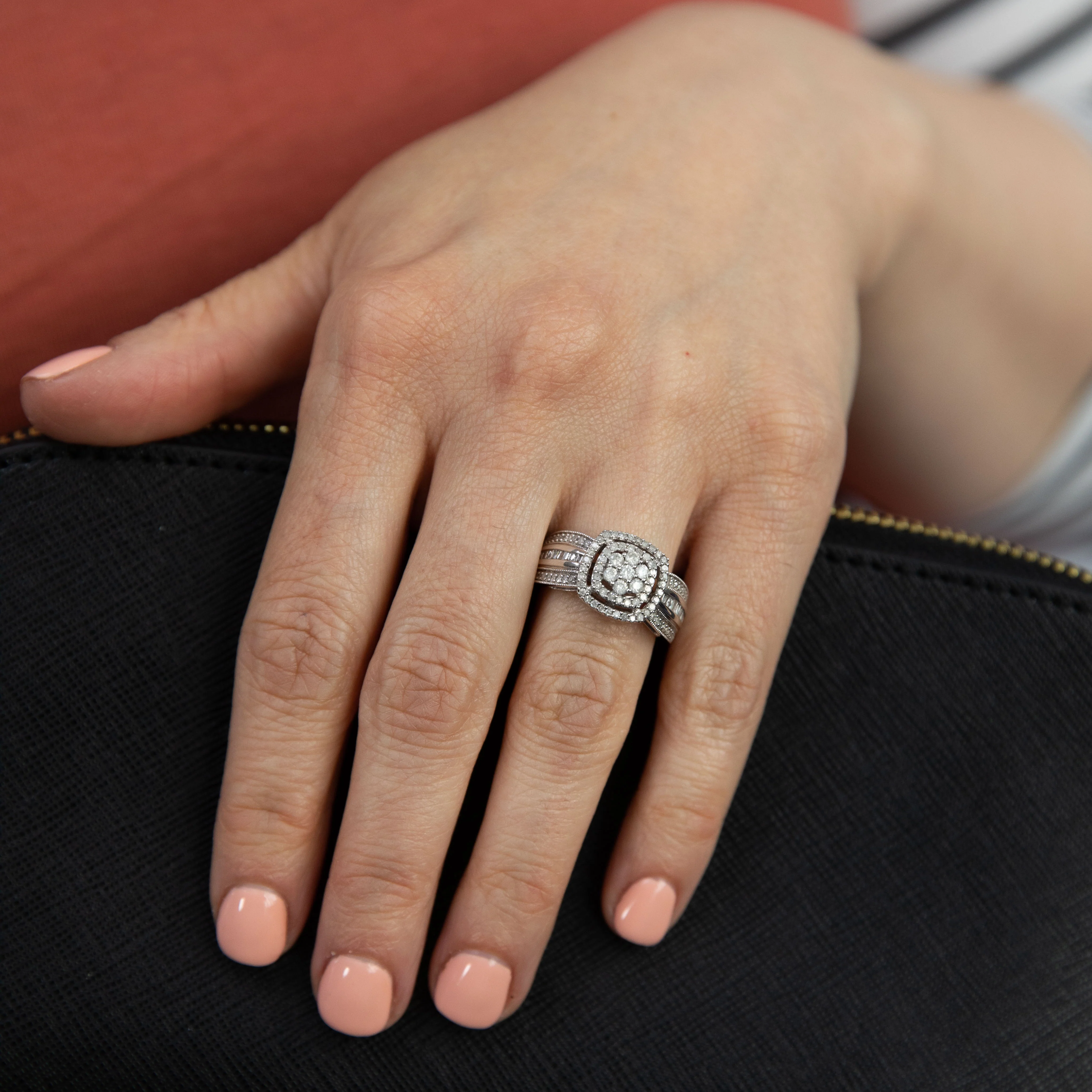 10ct White Gold 3/4 Carat Diamond Ring - Image 3