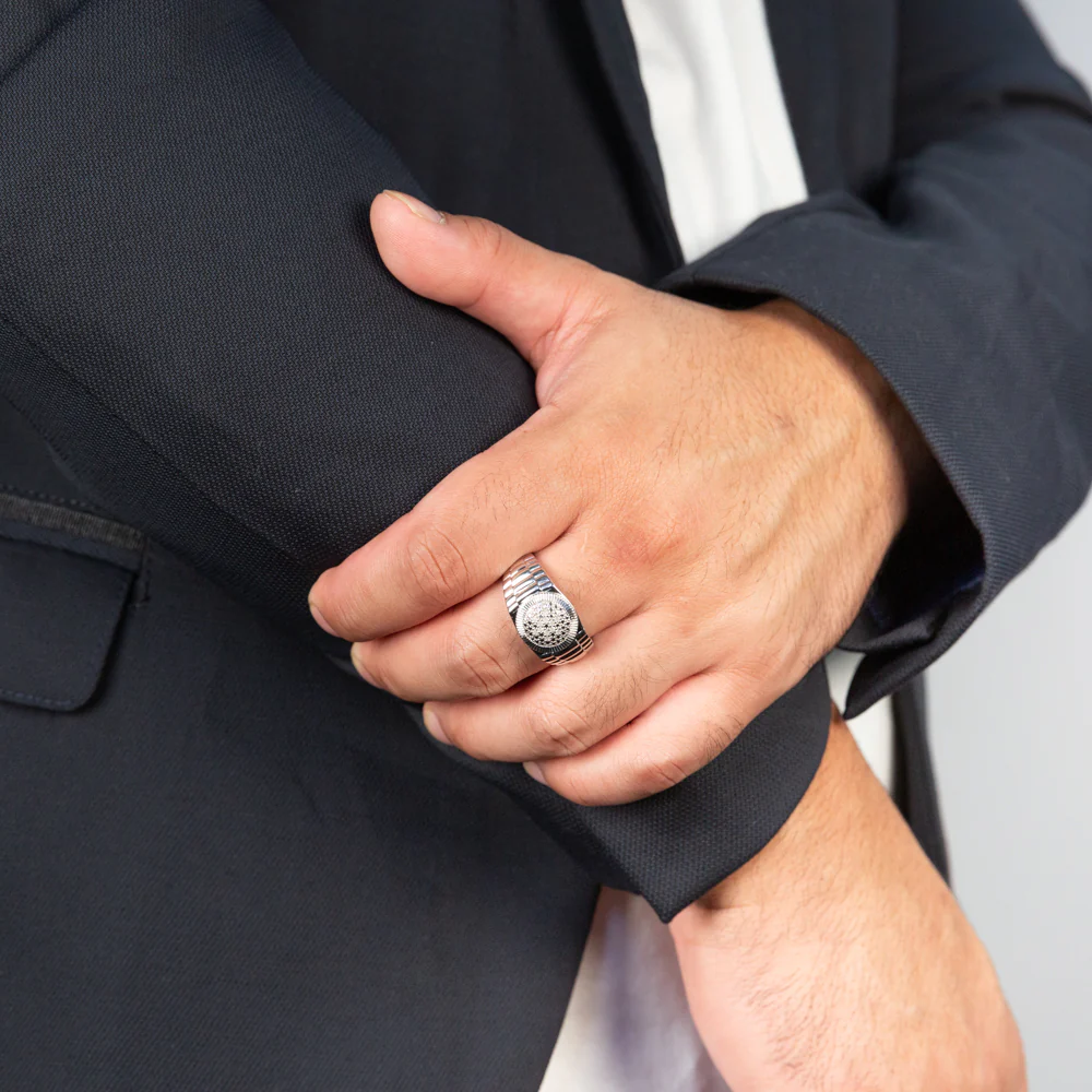 12 Brilliant Cut Diamonds Gents Ring in Sterling Silver - Image 2