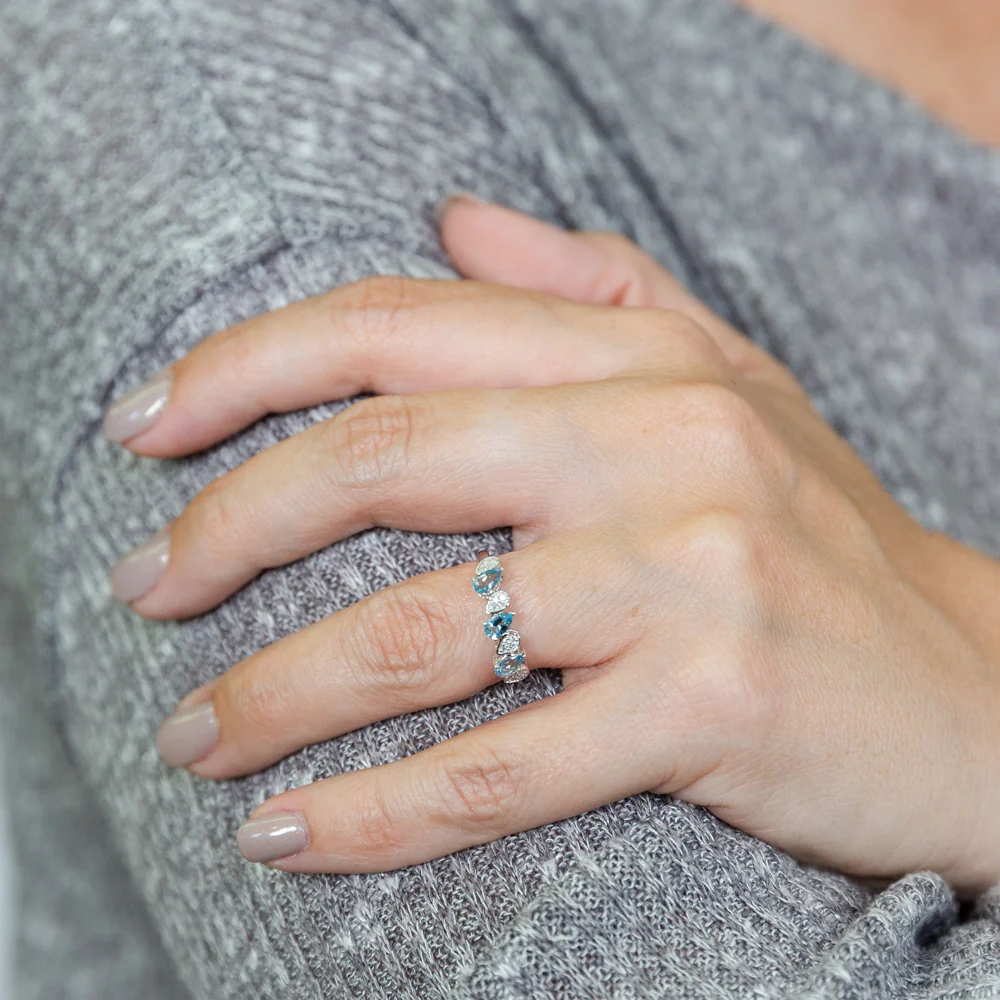 14ct White Gold 0.63ct Aquamarine and Diamond Pearl Fancy Ring - Image 3