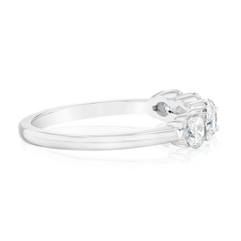 14ct White Gold 0.95 Carat Diamond Eternity Ring with 5 Round Brilliant Cut Diamonds - Image 2