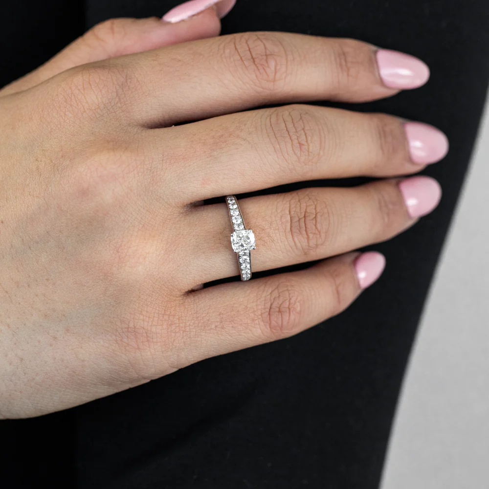 14ct White Gold 1.40 Carat Ring with Cushion Cut Centre Diamond - Image 3