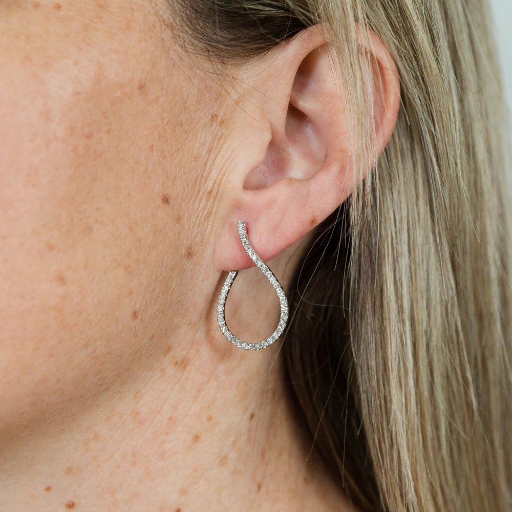 14ct White Gold 1 Carat Diamond Hoop Earrings - Image 2