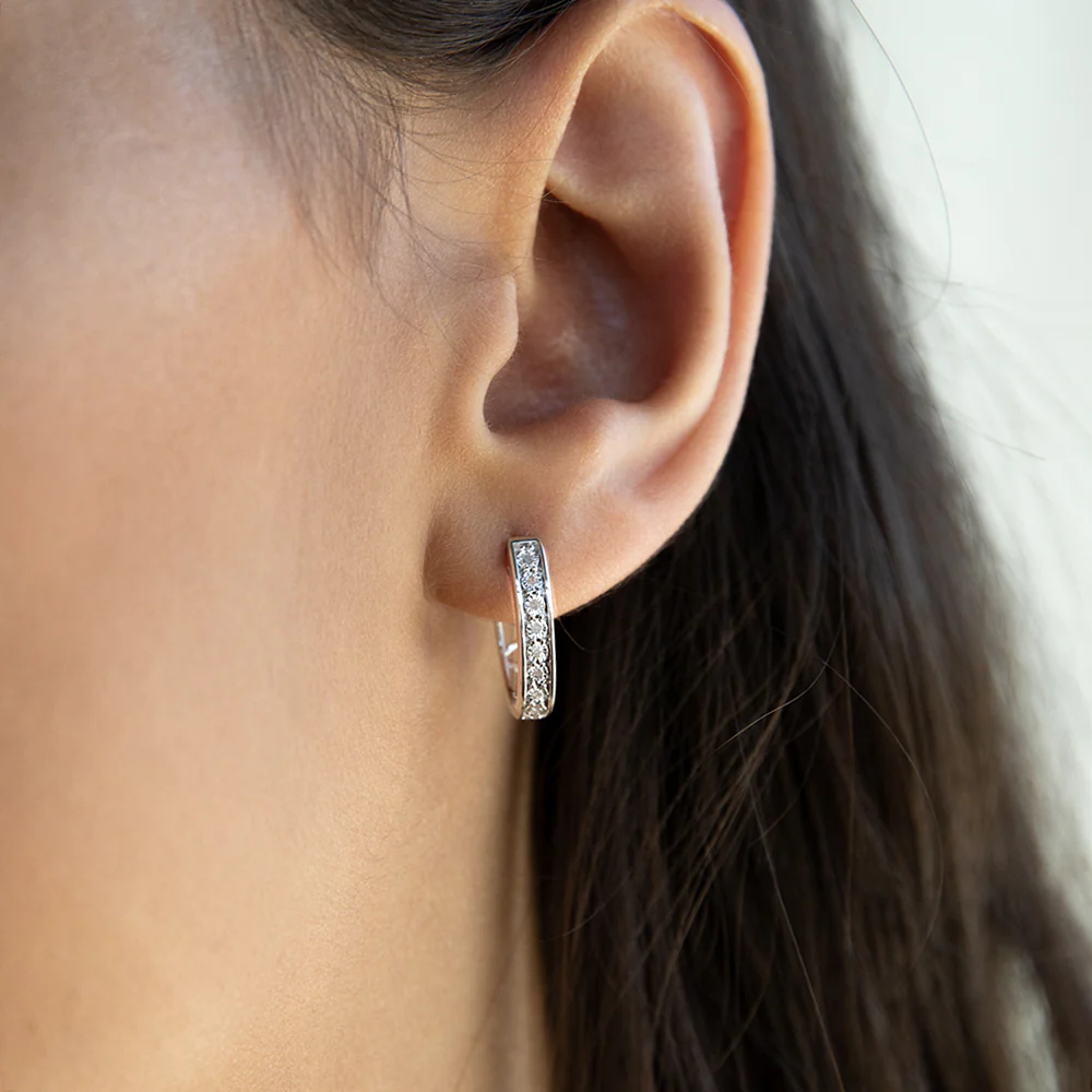 16 Diamonds Hoops Earrings in Sterling Silver - Image 2