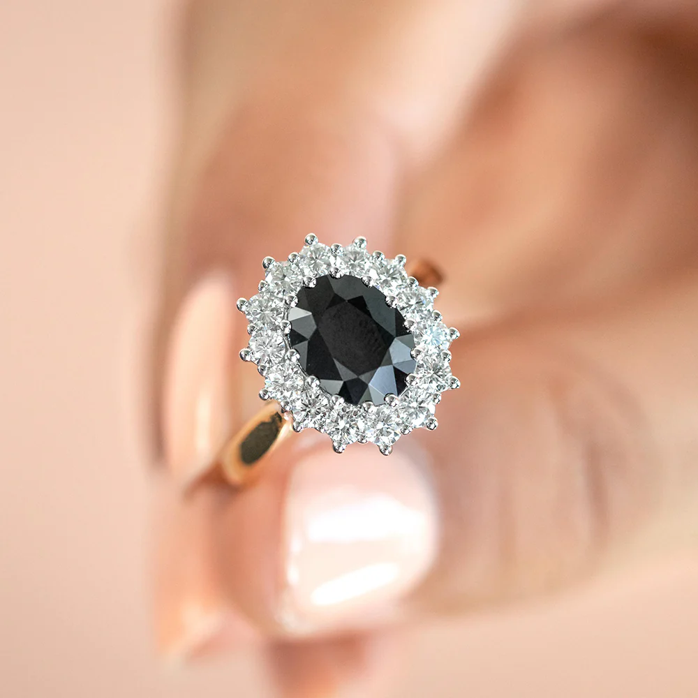 18ct Ring with 2.70 Carat Natural Sapphire and 0.70ct Diamonds "Princess Catherine" - Image 3