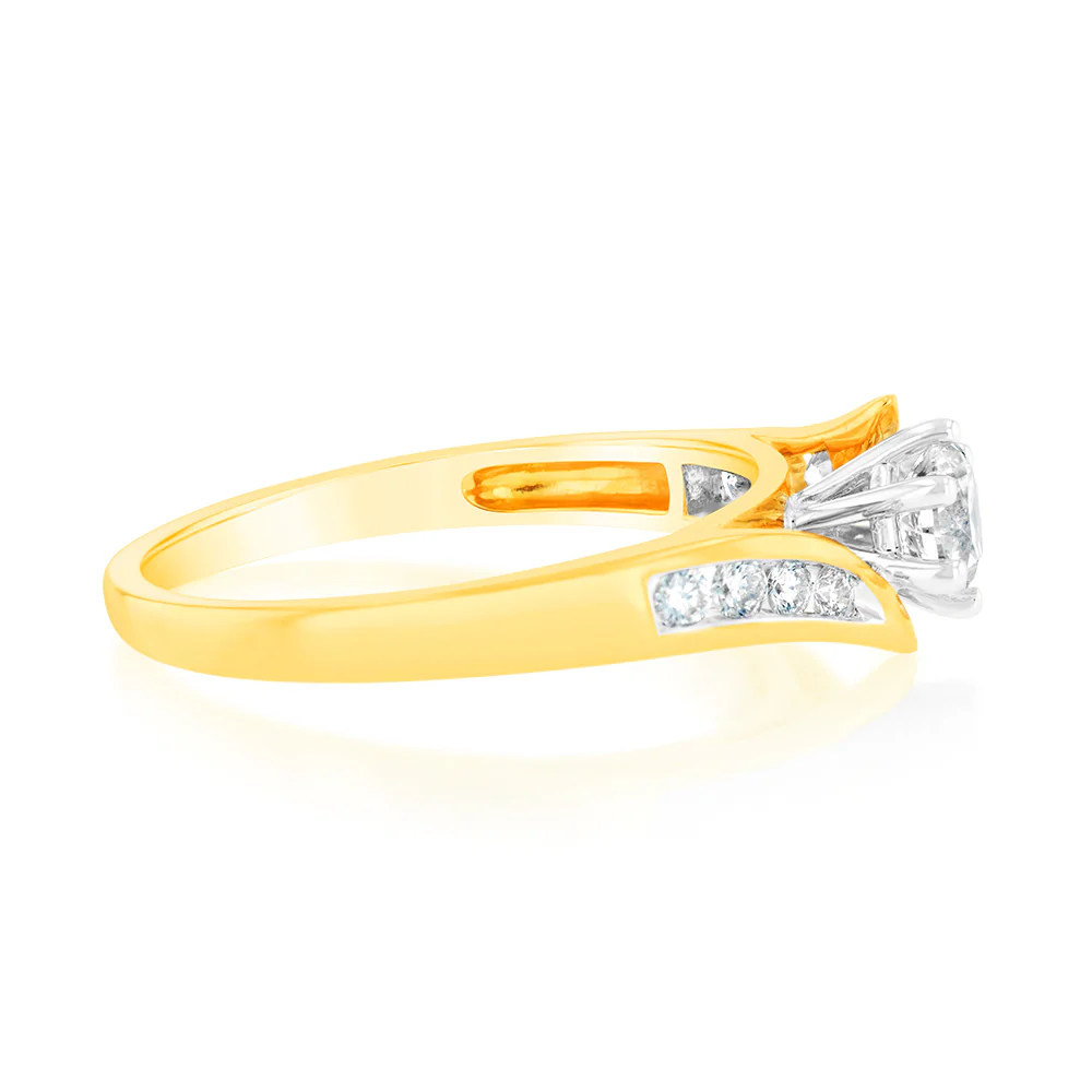 18ct Yellow Gold Ring With 1/2 Carat 8 Brilliant Cut Diamonds - Image 2