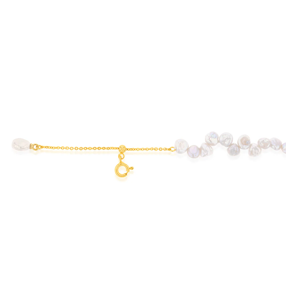 45cm Freshwater Pearl Keshi Strand with Gold Plated Clasp - Image 3