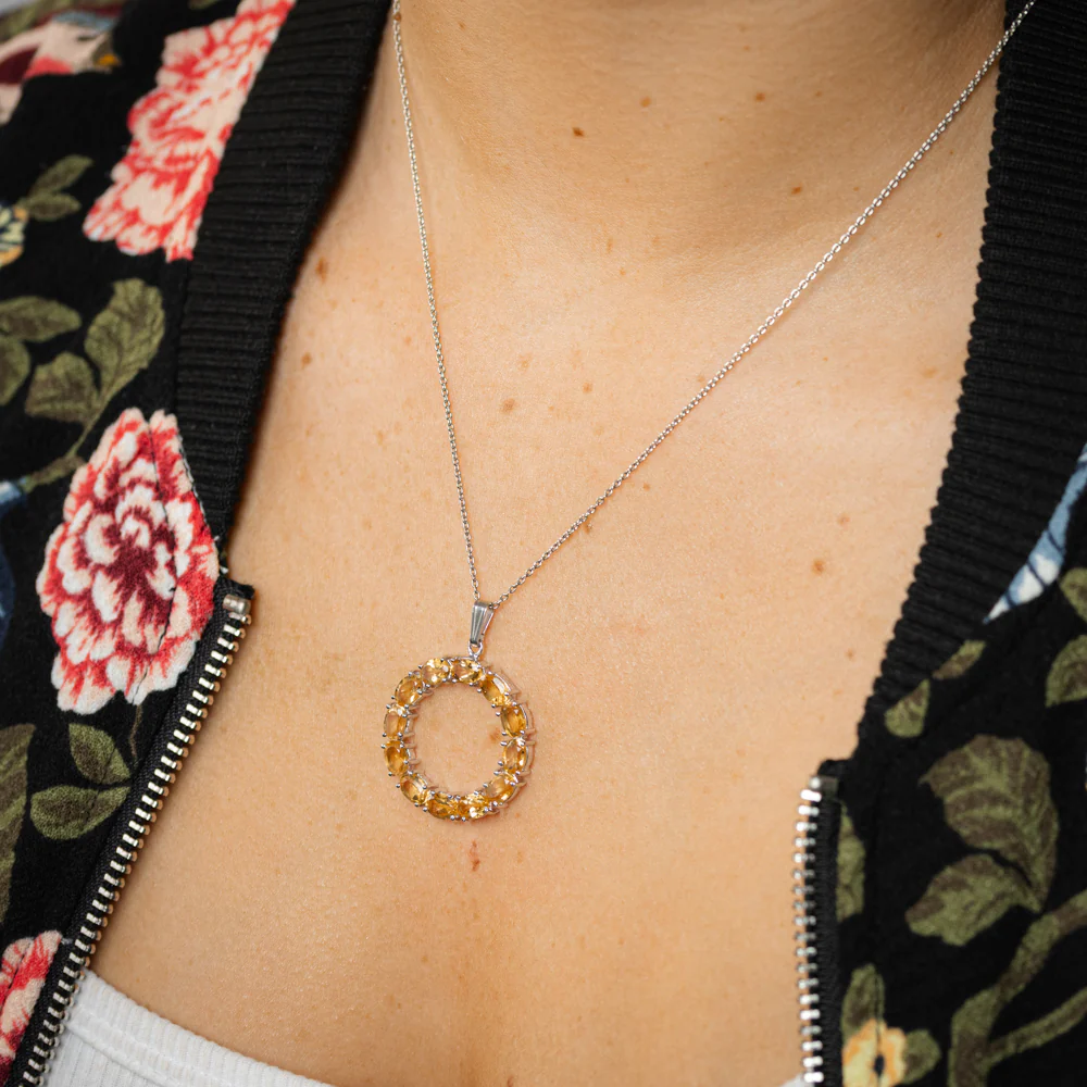 5.5 Carat Citrine Oval Shaped Circle Pendant on 45cm Chain in Sterling Silver - Image 2