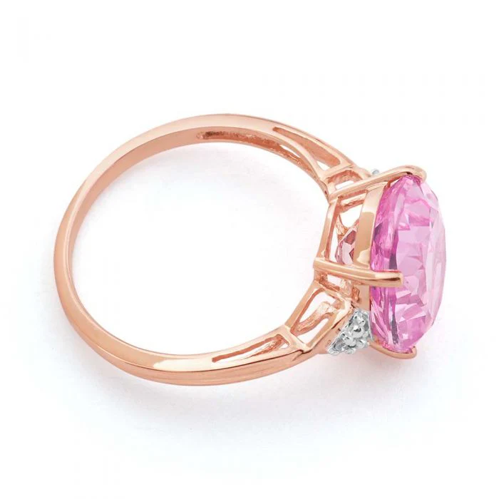 6.30 Carat Oval Created Peach Sapphire & Diamond Ring in 9ct Rose Gold - Image 2