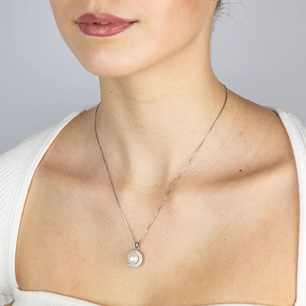 7-10mm Fresh Water Pearl Pendant & Earring Set in Sterling Silver - Image 4