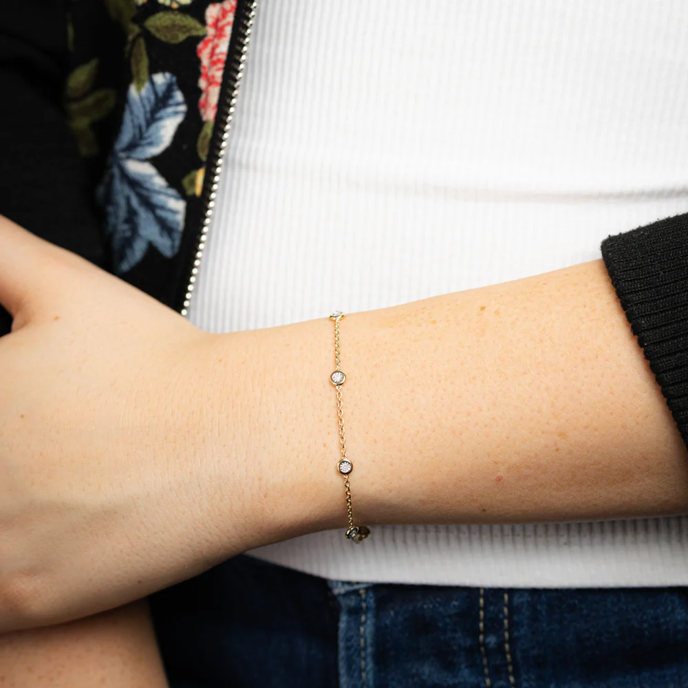 7 Diamond 17.5cm Fancy Bracelet in Gold Plated Silver - Image 3