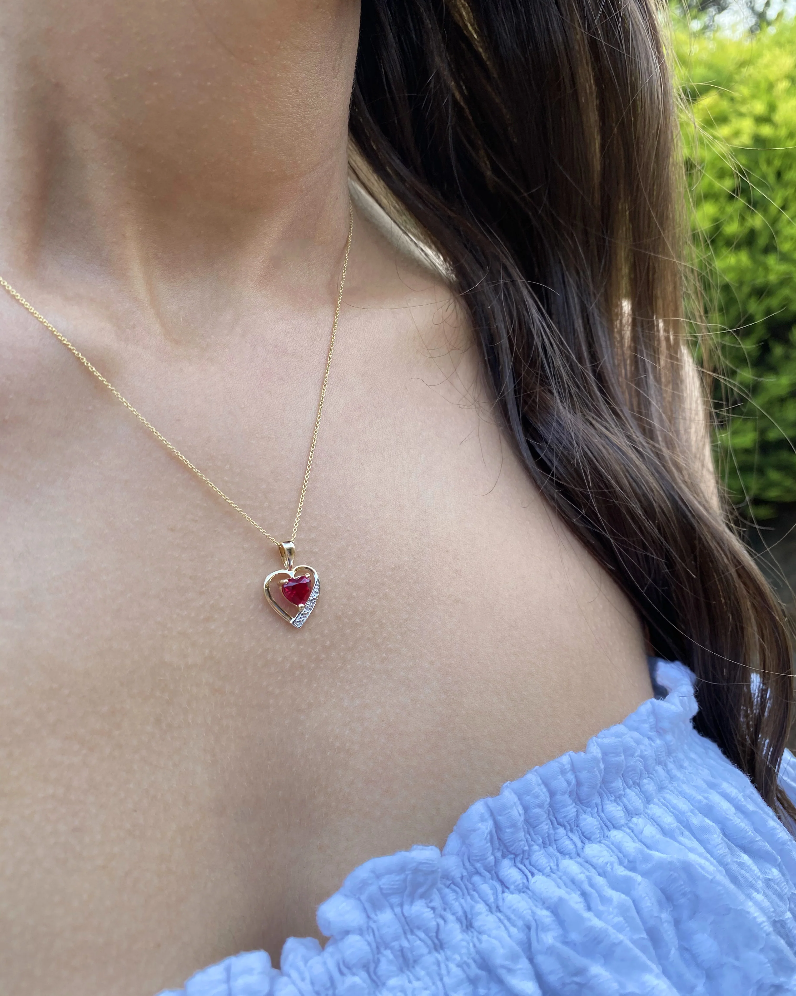 9ct Alluring Yellow Gold Created Ruby and Diamond Pendant - Image 3