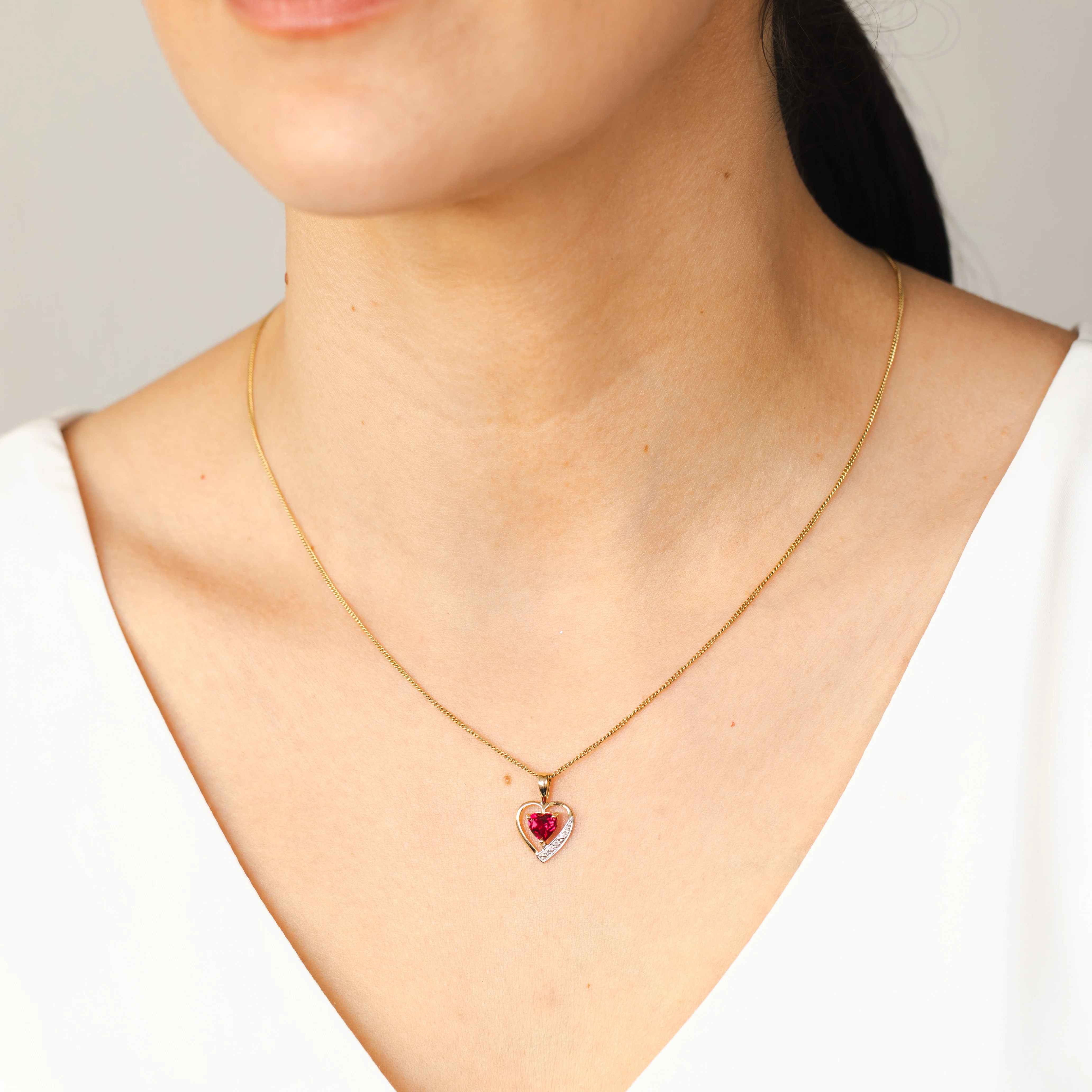 9ct Alluring Yellow Gold Created Ruby and Diamond Pendant - Image 4