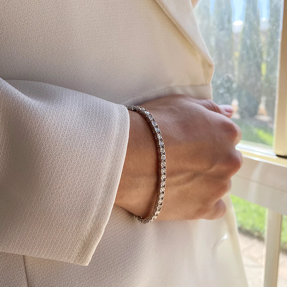 9ct Dazzling White Gold 1 Carat Diamond 18cm Tennis Bracelet - Image 3