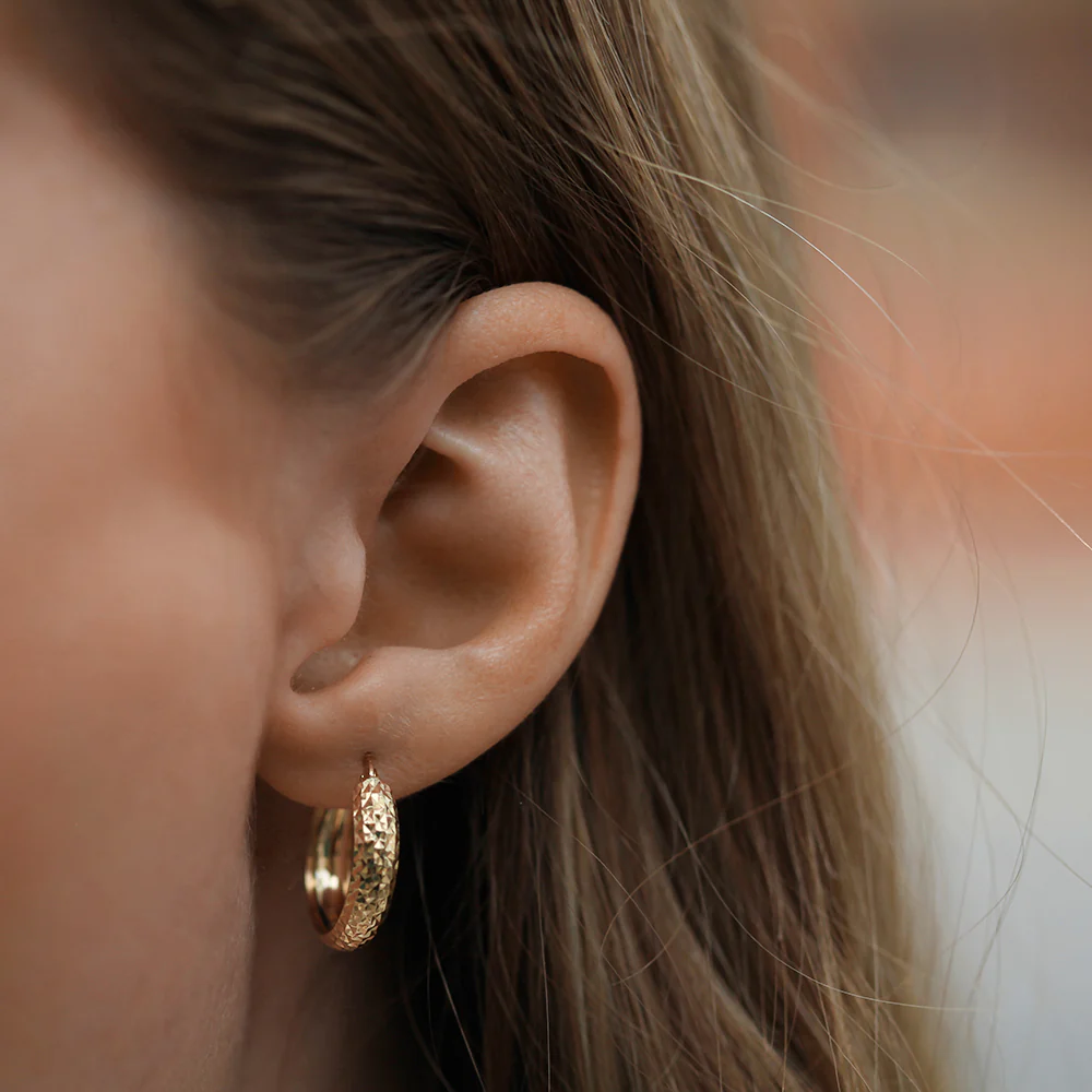 9ct Gold Diamond Cut Hoop Earrings - Image 3