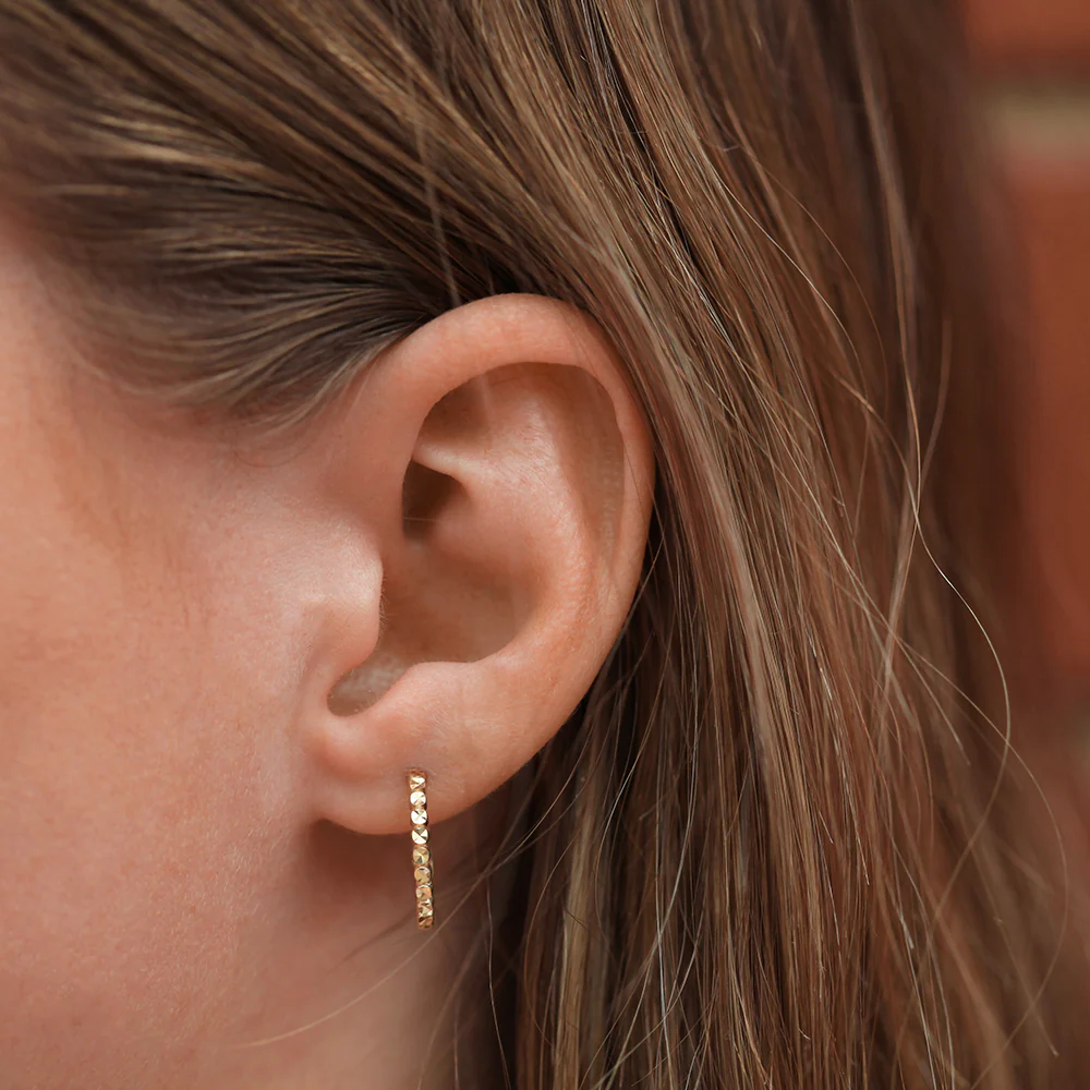 9CT Gold Hoop Patterned Earrings - Image 3