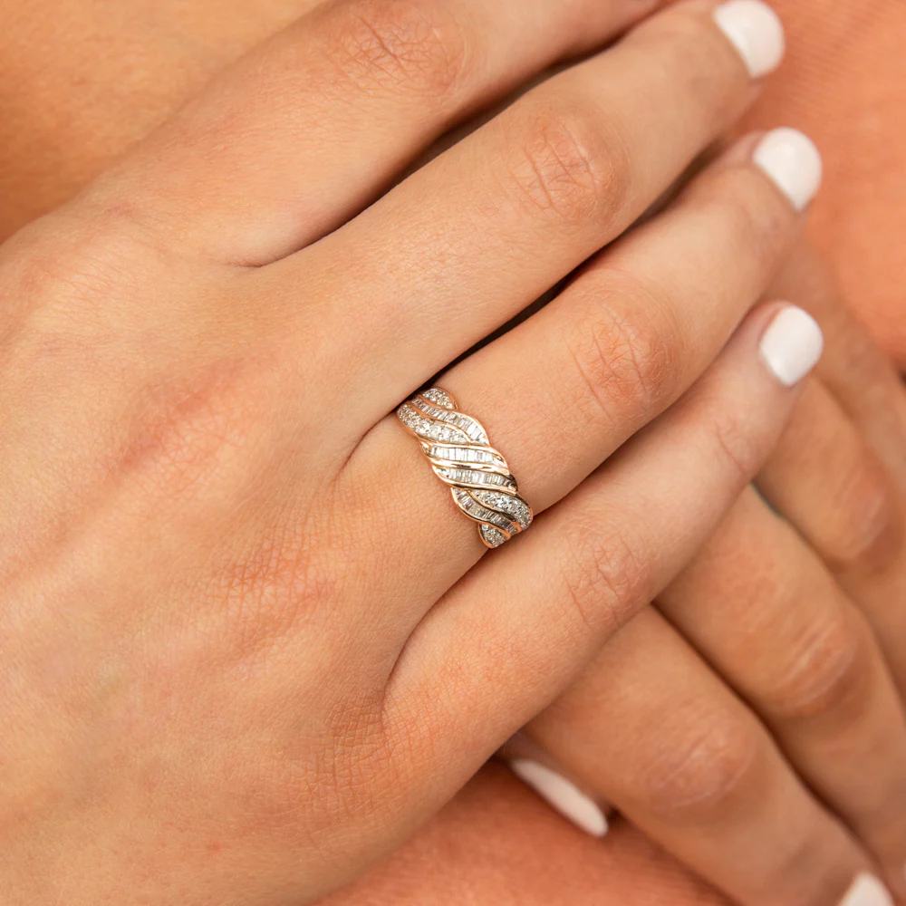 9ct Rose Gold 1/2 Carat Diamond Ring - Image 3