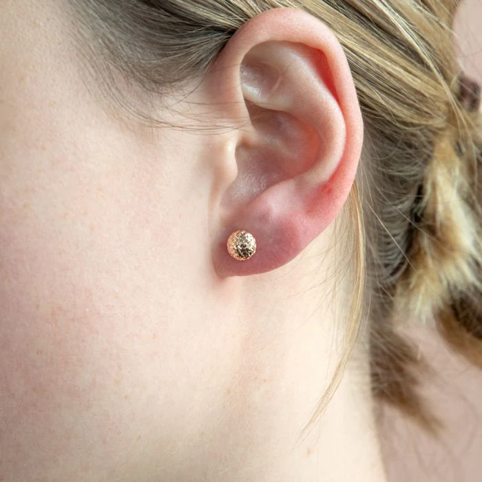 9ct Rose Gold Diamond Cut 7mm Stud Earrings - Image 2