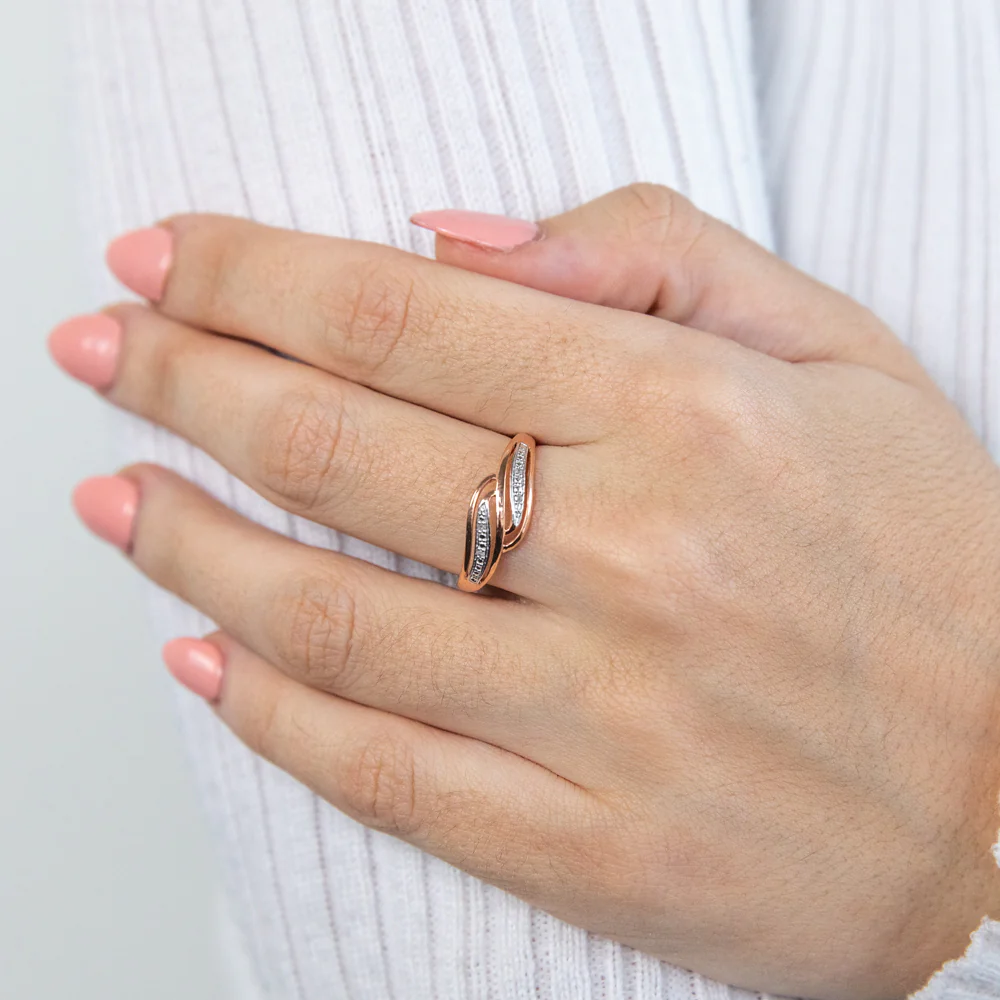 9ct Rose Gold Diamond Ring with 4 Brilliant Cut Diamonds - Image 2