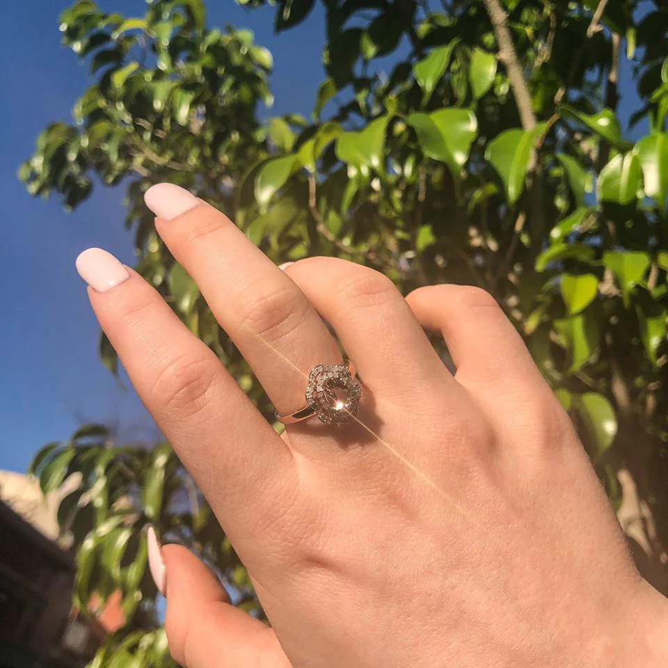 9ct Rose Gold Morganite 7x5mm 0.65 Carats and Diamonds 0.25 Carats Floral Halo Ring - Image 2