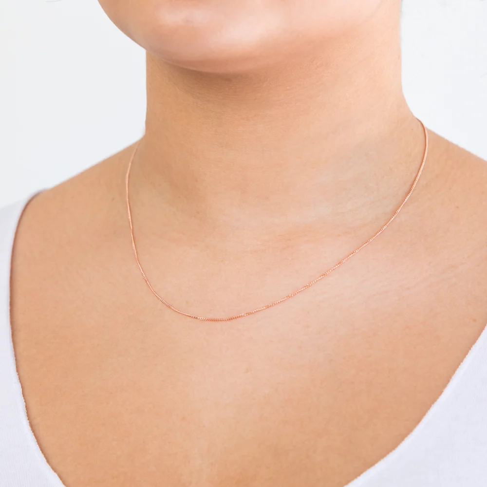 9ct Rose Solid Gold Diamond Cut 45cm 30 Gauge Curb Chain - Image 3