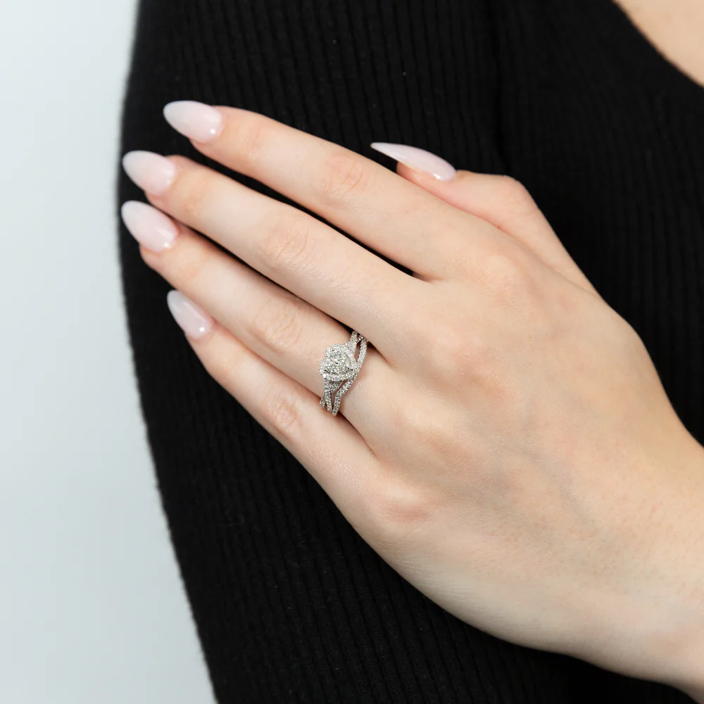 9ct White Gold 1/2 Carat Diamond Heart Shape 2-Ring Bridal set - Image 2