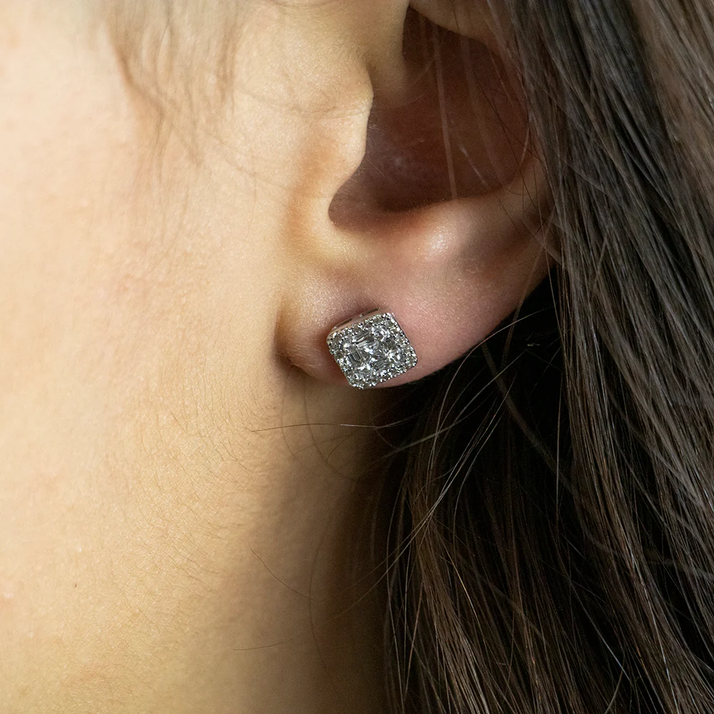 9ct White Gold 1/2 Carat Exquisite Diamond Stud Earrings - Image 2