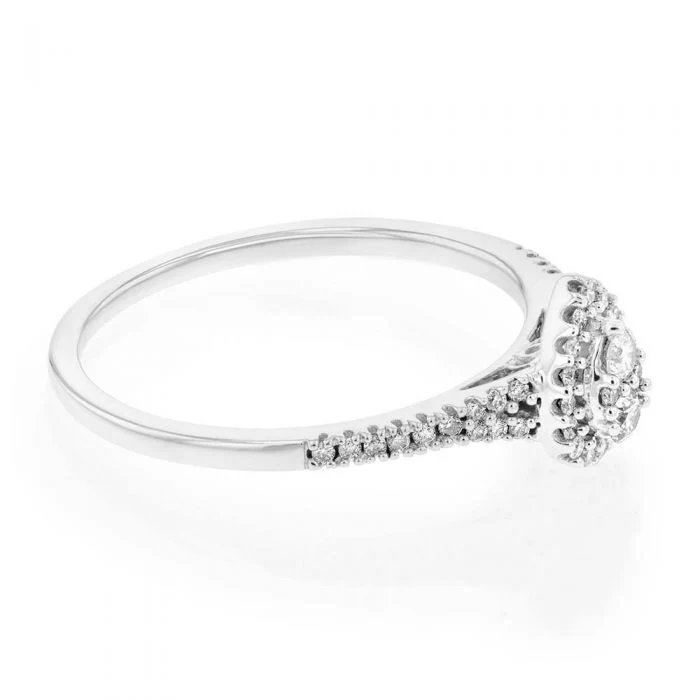 9ct White Gold 1/4 Carat Pear Shape Cluster Ring - Image 2