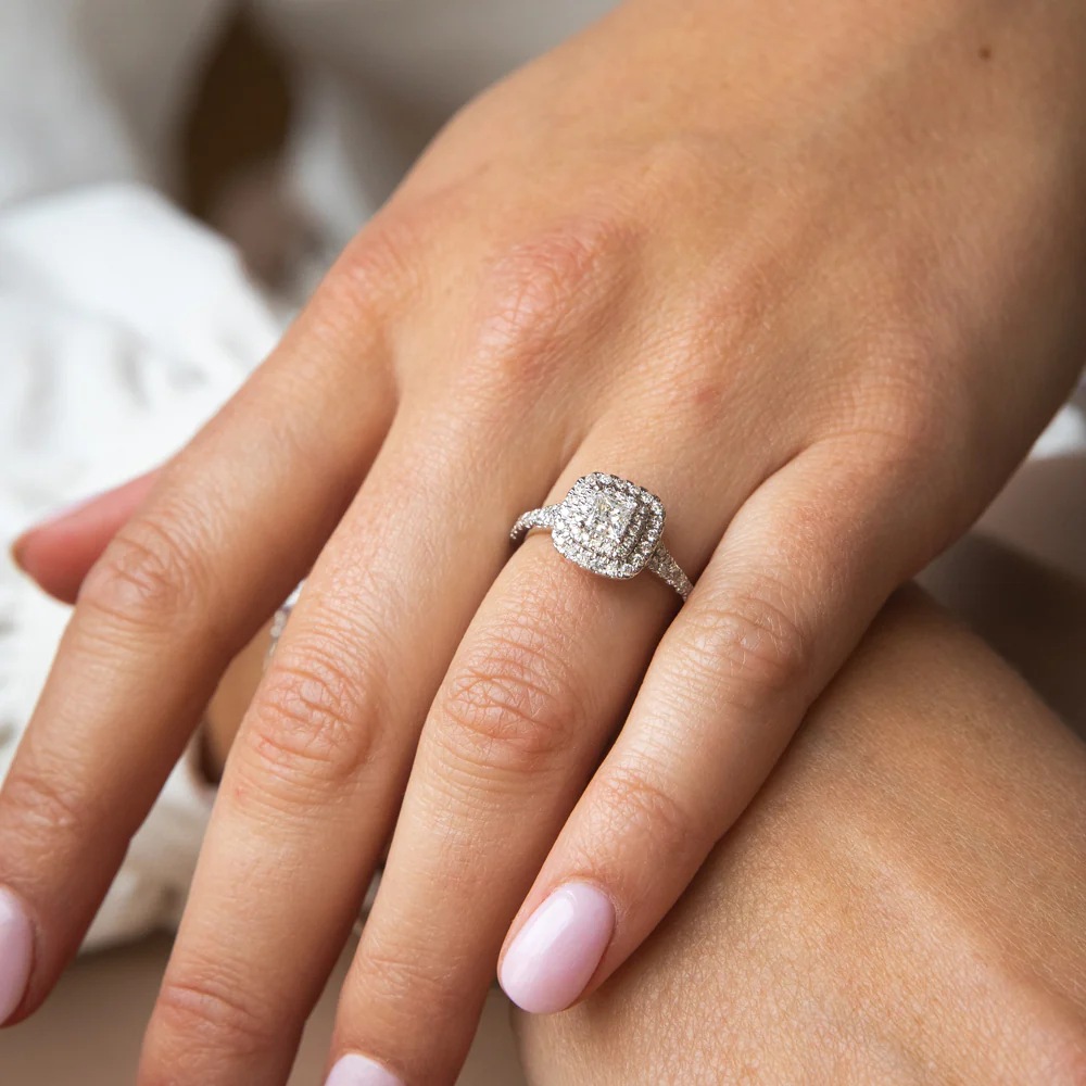 9ct White Gold 1 Carat Princess Diamond Solitaire Ring with Brilliant Halo and Sides - Image 3